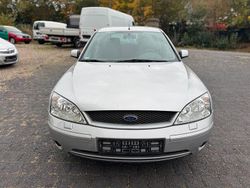 Grau Gebraucht 2002 Ford Mondeo Ghia Limousine | 1.799 € (Fairer Preis)