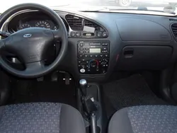 Silber Gebraucht 2001 Ford Fiesta Kleinwagen | 2.150 €