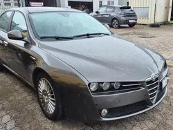 Grau Gebraucht 2006 Alfa Romeo 159 Distinctive Limousine | 4.499 € (Teuer)