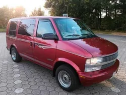 Rot Gebraucht 2000 Chevrolet Astro Van / Kleinbus | 6.250 €