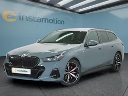 Grün Gebraucht 2024 BMW 520 Kombi | 52.949 € (Guter Preis)