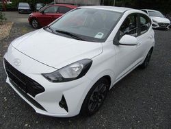 Weiß Gebraucht 2025 Hyundai i10 Trend Kleinwagen | 17.490 € (Fairer Preis)