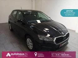 Schwarz Gebraucht 2022 Skoda Fabia Active Limousine | 12.970 € (Guter Preis)