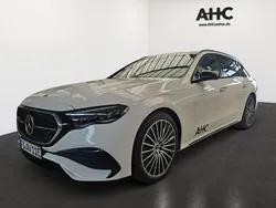 Unilack polarweiß Gebraucht 2025 Mercedes E300 AMG Kombi | 68.980 €