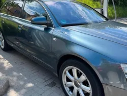 Grau Gebraucht 2005 Audi A6 Kombi | 2.550 € (Superpreis)