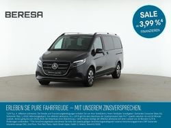 Grau Gebraucht 2024 Mercedes V220 Style Van / Kleinbus | 55.480 € (Superpreis)
