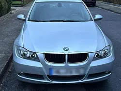 Silber Gebraucht 2006 BMW 318 Limousine | 3.000 € (Fairer Preis)