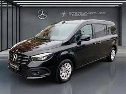 Schwarz Gebraucht 2024 Mercedes T180 Progressive Van / Kleinbus | 36.900 €