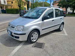 Silber Gebraucht 2010 Fiat Panda Kleinwagen | 7.500 €