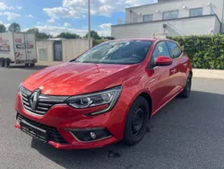 Rot Gebraucht 2017 Renault Mégane IV Intens Limousine | 9.900 € (Superpreis)
