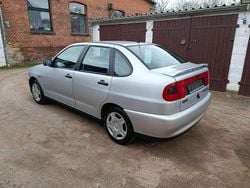 Silber Gebraucht 1999 Seat Cordoba Limousine | 1.999 €