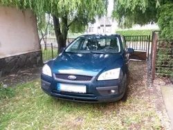 Grün Gebraucht 2007 Ford Focus Ambiente Kombi | 950 € (Guter Preis)