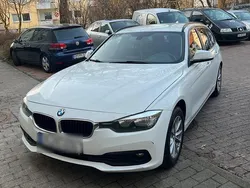 Weiß Gebraucht 2015 BMW 316 Kombi | 6.000 €