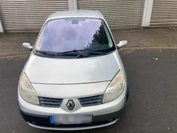 Silber Gebraucht 2003 Renault Scénic Van / Kleinbus | 850 €