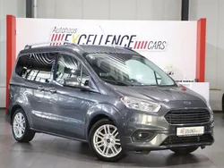 Magneticgrau (metallic) Gebraucht 2019 Ford Tourneo Courier Titanium Van / Kleinbus | 13.888 € (Fairer Preis)