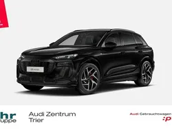Mythosschwarz metallic Gebraucht 2025 Audi Q6 e-tron Ambiente SUV | 72.980 € (Superpreis)