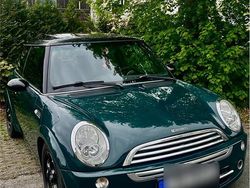 Grün Gebraucht 2005 Mini Cooper Kleinwagen | 2.700 € (Fairer Preis)