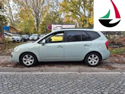Silber Gebraucht 2007 Kia Carens EX Van / Kleinbus | 2.500 € (Etwas zu teuer)