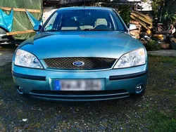 Blau Gebraucht 2001 Ford Mondeo Ghia Limousine | 1.800 € (Fairer Preis)