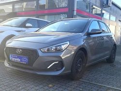 Grau Gebraucht 2019 Hyundai i30 Select Limousine | 11.499 € (Fairer Preis)