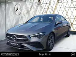Metalliclack mountaingrau Gebraucht 2024 Mercedes CLA200 Advanced Plus Coupé | 36.878 € (Fairer Preis)