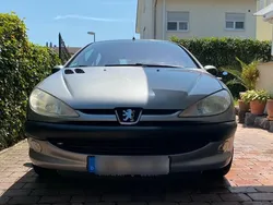 Silber Gebraucht 2006 Peugeot 206 Limousine | 2.800 € (Teuer)