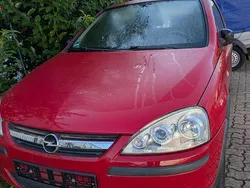 Rot Gebraucht 2004 Opel Corsa Limousine | 777 € (Fairer Preis)