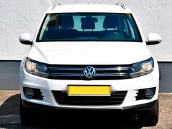 Weiß Gebraucht 2011 VW Tiguan Sportline SUV | 9.000 € (Etwas zu teuer)