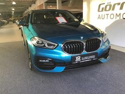 Blau Gebraucht 2021 BMW 118 Sport Line Kleinwagen | 18.500 € (Etwas zu teuer)