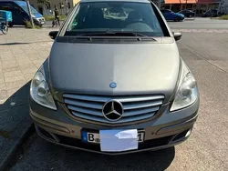 Grau Gebraucht 2006 Mercedes B180 Van / Kleinbus | 3.800 € (Fairer Preis)