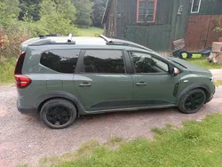 Grau Gebraucht 2023 Dacia Jogger Extreme Kombi | 19.950 € (Etwas zu teuer)