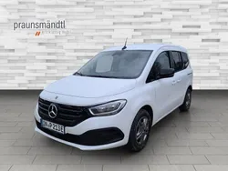 Arktikweiß Gebraucht 2024 Mercedes EQT200 Van / Kleinbus | 28.900 € (Guter Preis)