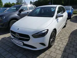 Weiß Gebraucht 2024 Mercedes B200 Progressive Van / Kleinbus | 33.895 € (Fairer Preis)