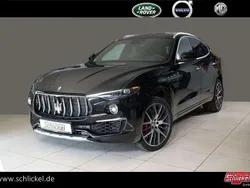 Nero metallic Gebraucht 2020 Maserati Levante GranLusso SUV | 30.800 €