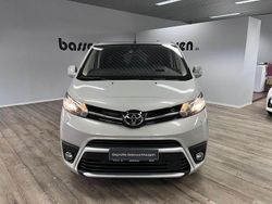 Sandstein metallic Gebraucht 2021 Toyota Proace Verso Comfort Kombi | 30.450 € (Fairer Preis)