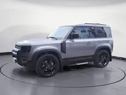 Grau Gebraucht 2024 Land Rover Defender SE SUV | 67.250 €