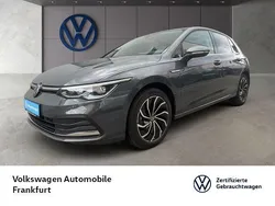 Delfingrau metallic Gebraucht 2024 VW Golf VIII Style Limousine | 25.980 € (Guter Preis)