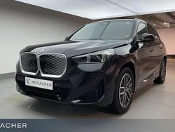 Schwarz Gebraucht 2025 BMW iX1 Performance SUV | 53.490 €