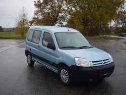 Blau Gebraucht 2007 Citroën Berlingo Advance Van / Kleinbus | 2.200 € (Fairer Preis)