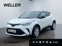 Weiss Gebraucht 2020 Toyota C-HR Team SUV | 20.990 € (Fairer Preis)