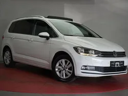 Weiß Gebraucht 2022 VW Touran Highline Van / Kleinbus | 28.490 € (Fairer Preis)
