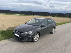 Grau Gebraucht 2018 VW Golf VII Comfortline Kombi | 10.300 € (Fairer Preis)
