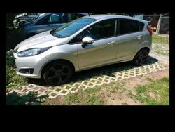 Silber Gebraucht 2014 Ford Fiesta Kleinwagen | 6.650 € (Fairer Preis)