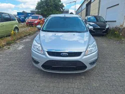 Silber Gebraucht 2011 Ford Focus Limousine | 1.600 € (Superpreis)