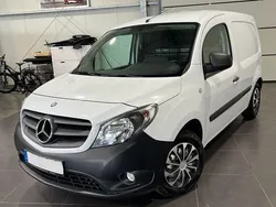 Weiß Gebraucht 2018 Mercedes Citan 108 Van / Kleinbus | 11.995 € (Fairer Preis)
