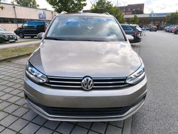 Gold Gebraucht 2018 VW Touran Van / Kleinbus | 16.499 € (Fairer Preis)