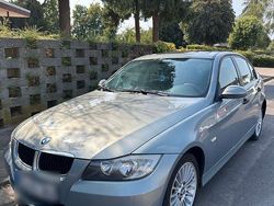 Silber Gebraucht 2005 BMW 320 Limousine | 3.849 € (Fairer Preis)