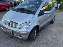 Grau Gebraucht 2003 Mercedes A160 Elegance Van / Kleinbus | 1.650 € (Teuer)