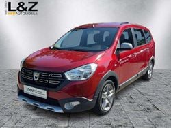 Rot Gebraucht 2022 Dacia Lodgy Stepway Van / Kleinbus | 15.480 € (Fairer Preis)