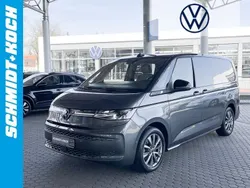Indiumgrau Gebraucht 2023 VW Multivan Style Van / Kleinbus | 54.990 € (Fairer Preis)